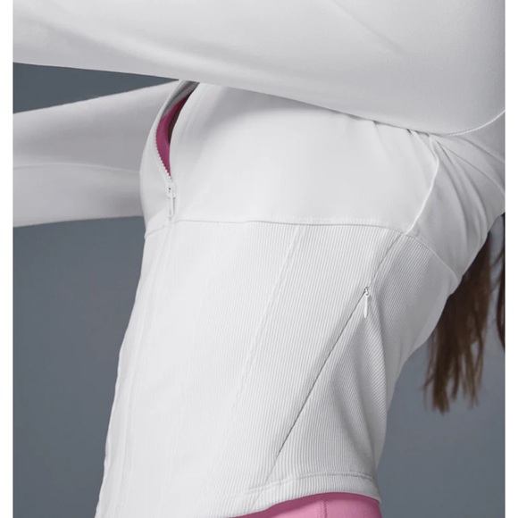 Alo Airbrush White Zip-Up Jacket - Picture 6 of 7